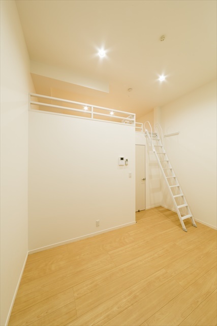 Ｆｌｅｕｒ　ｅ－ｕｒａｗａ リビング