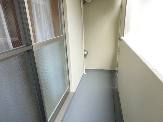 Ｌｅ　ｔｅｍｐｓ　ｈｅｕｒｅｕｘ　”Ｓ（ルタンウルーエス）101号室 バルコニー