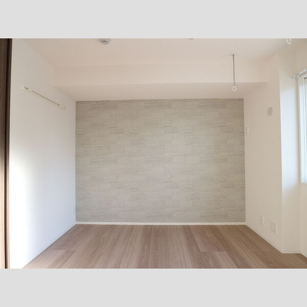 ブリューエン淵野辺303号室 洋室①