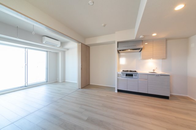 プラウドフラット上野松が谷 リビング