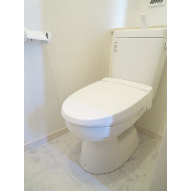 GRANDEUR深沢 温水洗浄便座