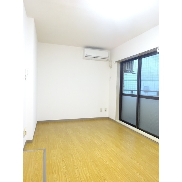 日神パレス西新宿 リビング