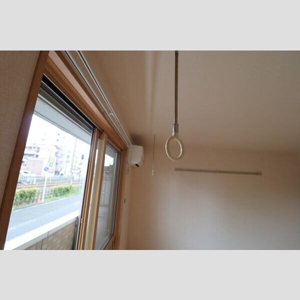 グランメール103号室 室内物干し