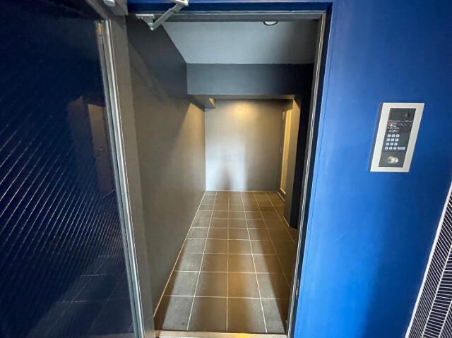 ロータス平和島West3階 エントランス