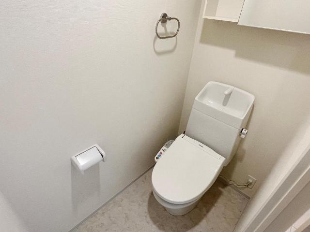 アベリア　コンフェッティ シャワー付トイレ
