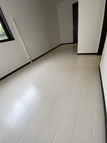 ベイルーム小田栄101号室 寝室