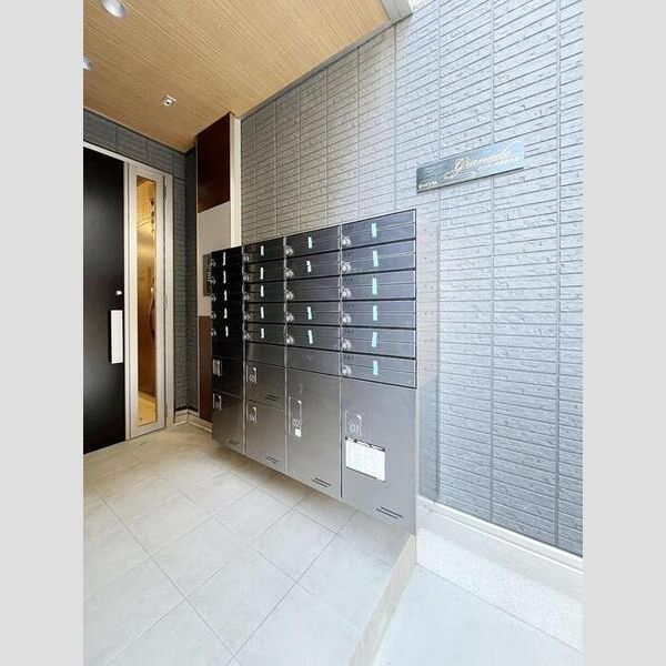 グラナーデ西保木間 集合ポスト、宅配ボックス