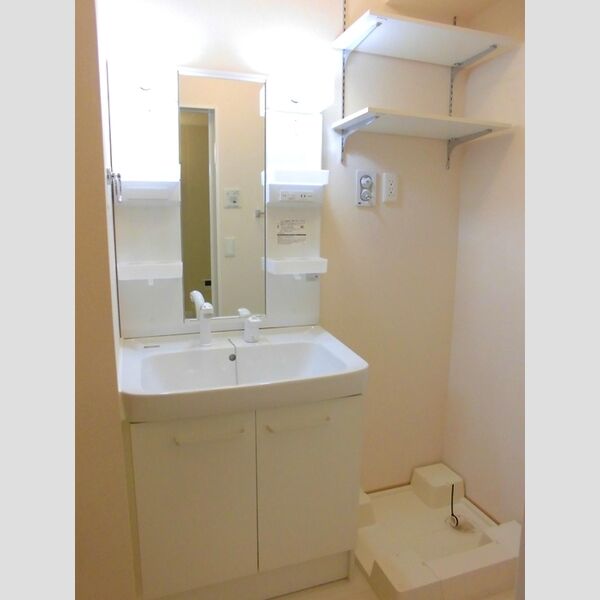 モンターニュ 洗髪洗面化粧台