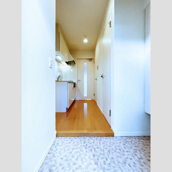 カーサ フェリーチェ 柴又104号室 玄関