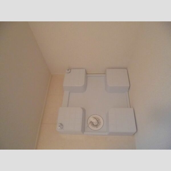 フルール201号室 室内洗濯機置場