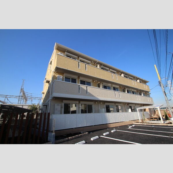 ルーチェオザワ203号室 エントランス