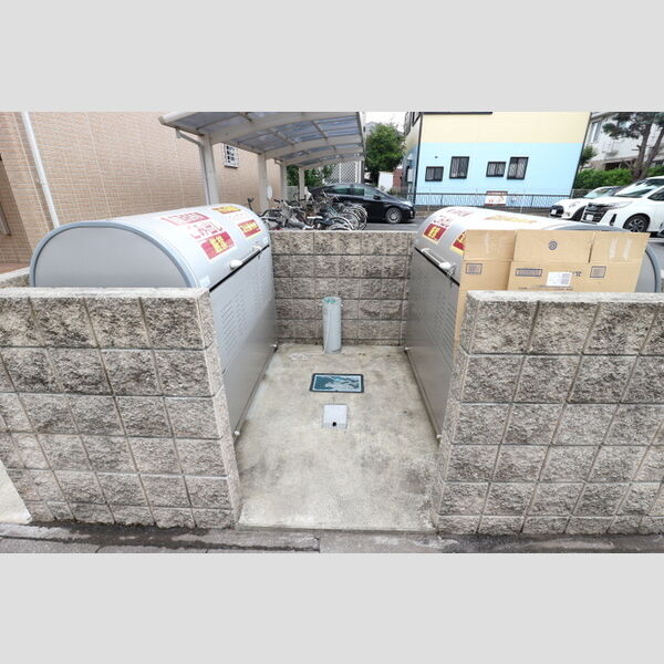 フォリウムー　M 敷地内ゴミ置場