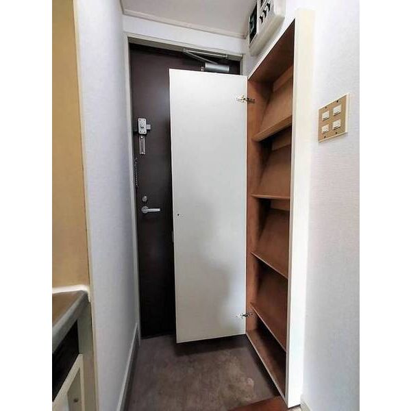 ジュネパレス新検見川第01 収納