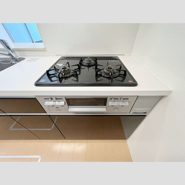 セジュールアン ラビ101号室 3口ガスコンロ