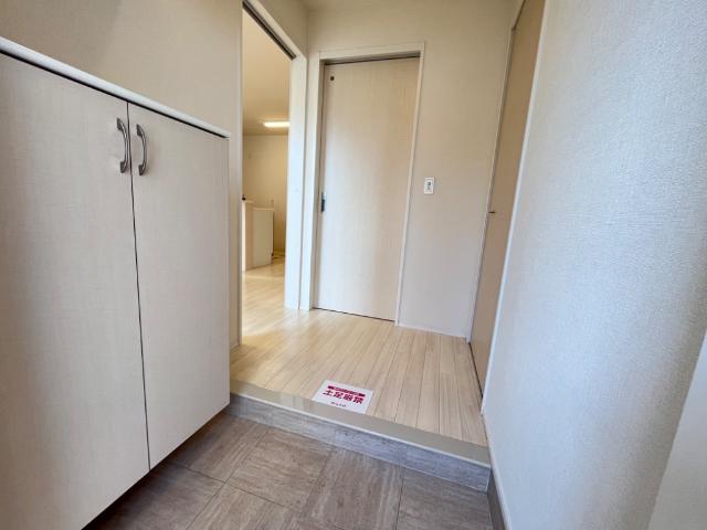 persimmon（パーシモン）101号室 玄関