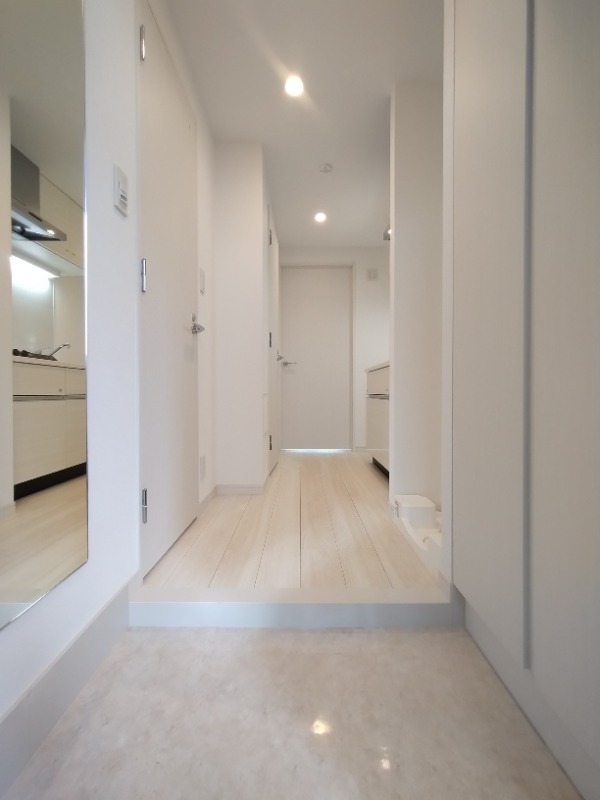 クレイシア立川6階 玄関