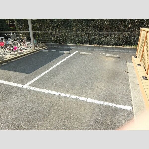 コンフォート　壱番館・弐番館Ⅱ-202号室 駐車場