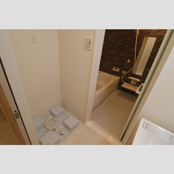 D Paina 溝口 洗濯機置場