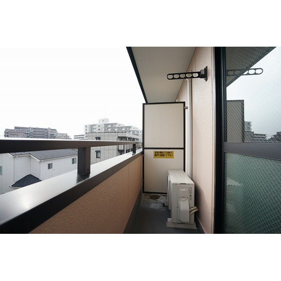 Ｍフラット0303号室 バルコニー