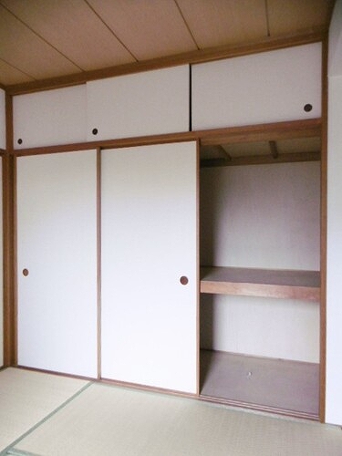 ライオンズヒルズ松戸 収納（和室約6.0畳）※前回募集時2017年5月撮影