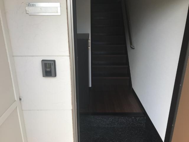 リリー・オブ・ザ・バレー201号室 玄関