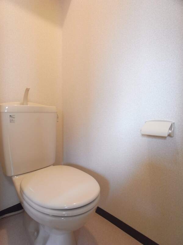 リリックコートBell1階 トイレ