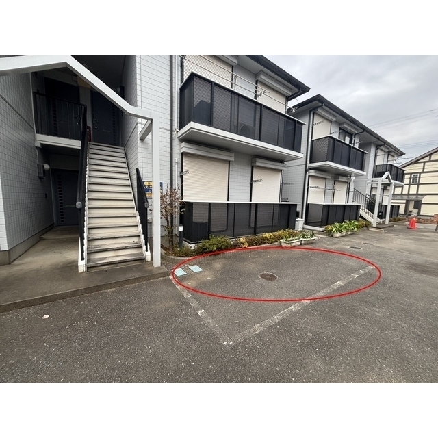 フジパレスA棟0101号室 フジパレス駐車場