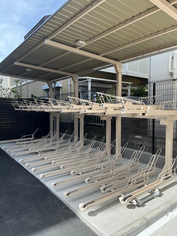 ステージファースト平和台5階 駐輪場