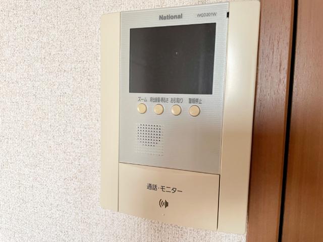 ロイヤルヒルズ宮崎台405号室 カメラ付インターホン