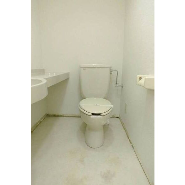 メゾン・ド・ヴィレ駒形 トイレ