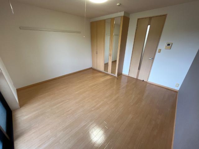 グリーンヒルズⅡ 洋室