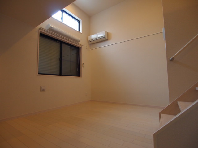 ＣＵＢＥ　西所沢1階 リビング