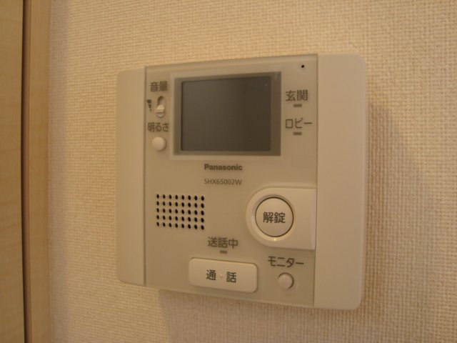 クレアトゥール　エスト　(Ｃｒｅａｔｅｕｒ　ｅｓｔ) カメラ付インターホン