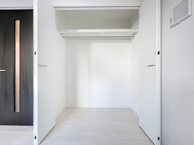 スカイルーチェ南浦和201号室 収納