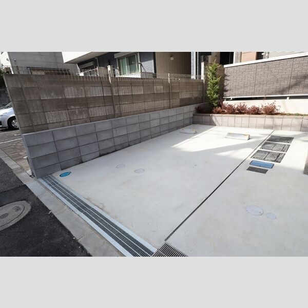 ボナール105号室 駐車場