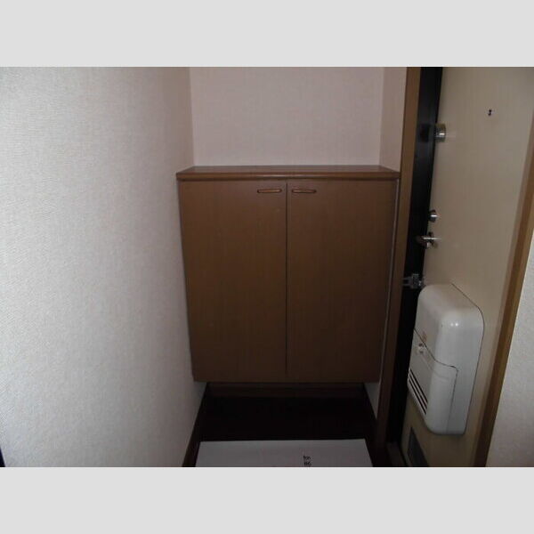 リヴェールコート　A/B/C/D/EC102号室 玄関