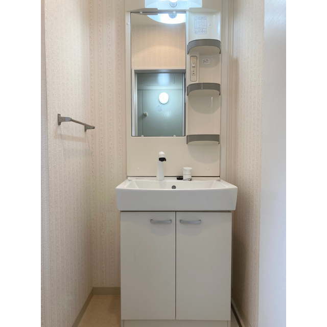 シャン・ドゥ・フルール 洗髪洗面化粧台