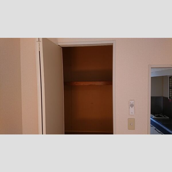 メゾンシーナ 収納