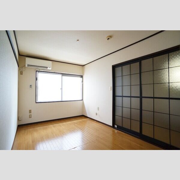 ナッツベリーハウス ピクチャーレール有り