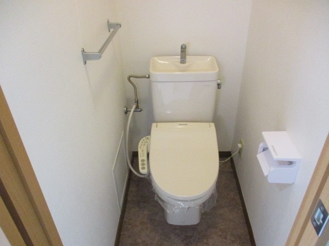 阿部松島マンション(K-127)1階 トイレ