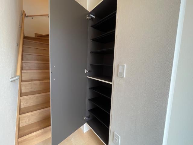 ラ・レコルト 下駄箱