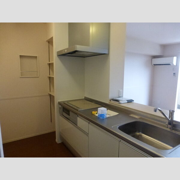 クオーレ302号室 システムキッチン