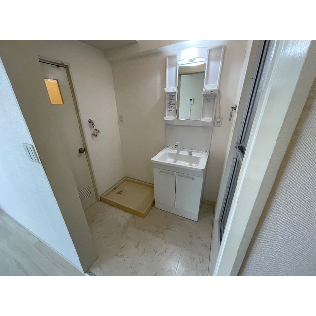 リブレス東浦和　旧東浦和ハイツ501号室 内観