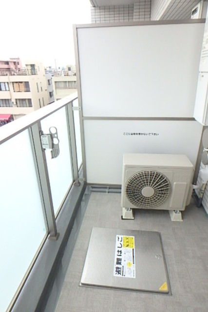 グランド・ガーラ川崎西口 バルコニー