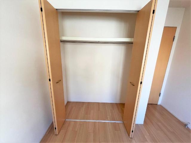 ソーコー・ヴィラージュⅡ203号室 クローゼット
