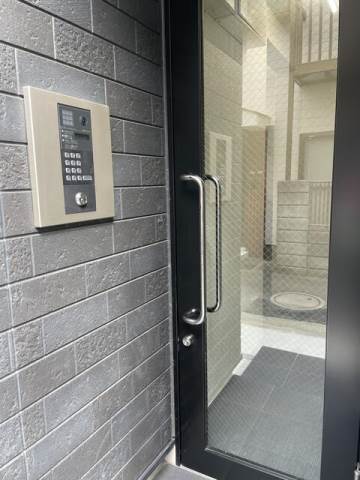 アクロス3階 エントランス