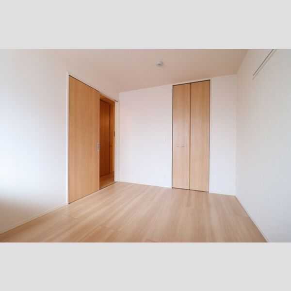 パティーナ202号室 洋室　6帖