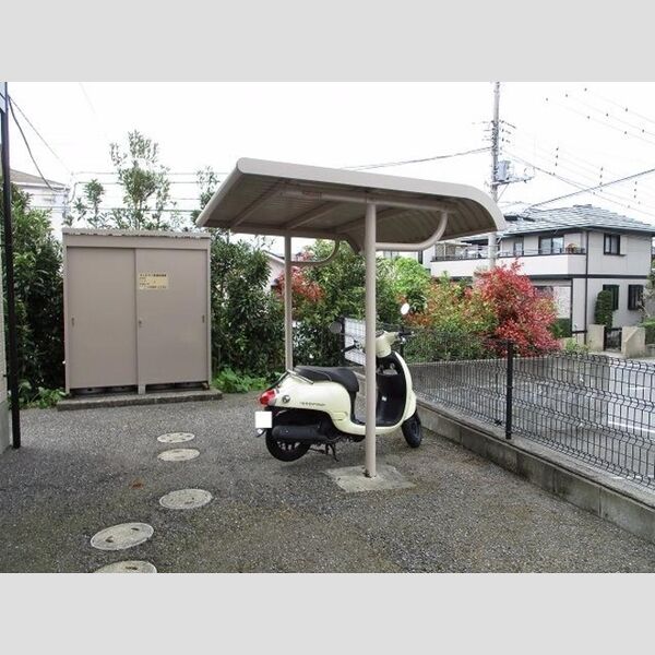 サンフラワー 駐輪場