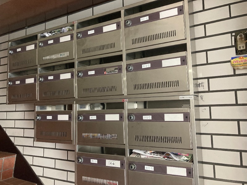 横尾ビル2階 エントランス