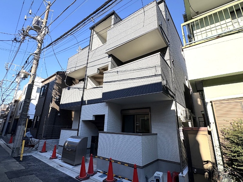 グリーングラスの外観画像